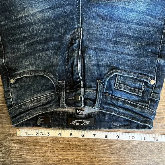 Judy Blue Skinny Fit Mid Rise Women's Blue Skinny Jeans - 24 - Picture 9 of 12
